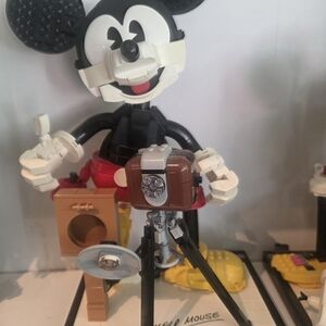 LEGO Disney Mickey Mouse  Minnie Mouse Buildable Characters 43179
